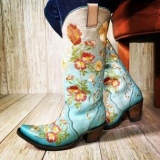 Cowgirl Boots with Embroidery