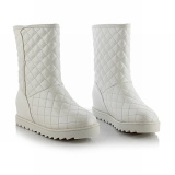 White Pull On Winter Boots