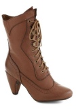 Ladies Vintage Lace Up Boots