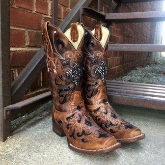 Embroidered Leather Cowgirl Boots